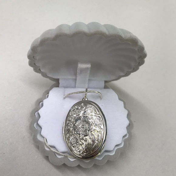 Jewelry - .925 Sterling Locket